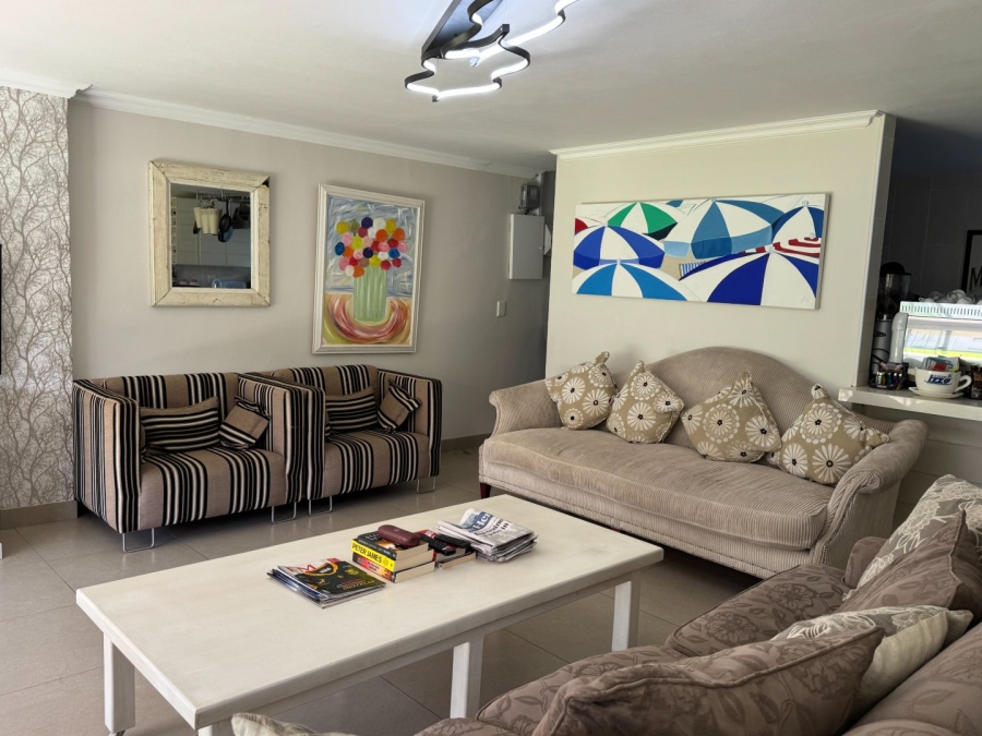 To Let 4 Bedroom Property for Rent in Bowtie Western Cape
